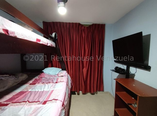 Imagen 20 de 27 de Apartamento En Venta En Guatire Terrazas De San Pedro 21-24314 Tlf 04129915337