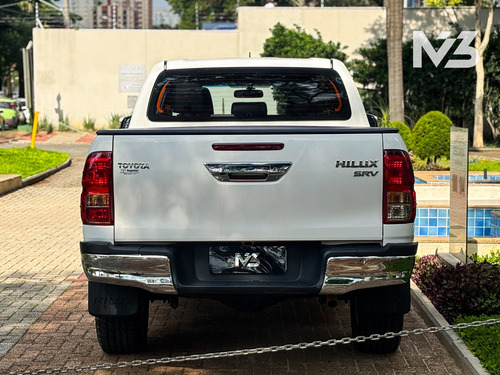 Toyota Hilux 2.7 Srv Cab. Dupla 4x4 Flex Aut. 4p