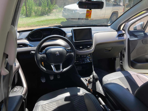 Peugeot 208 1.6 Feline 2018