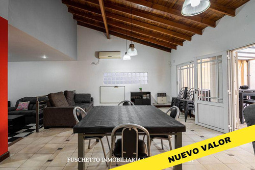 Aldo Bonzi- Venta- Casa En Lote Con Quincho Y Pileta