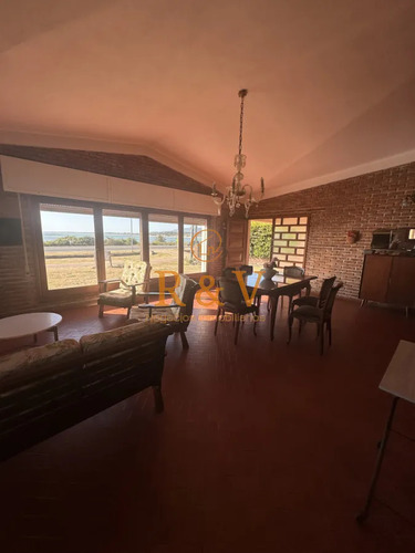 En Venta Frente De La Playa, Piriápolis