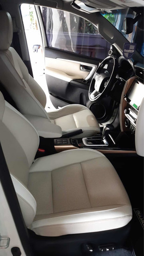 Imagem 12 de 13 de Toyota Sw4 2020 2.8 Tdi Srx Diamond 7l 4x4 Aut. 5p