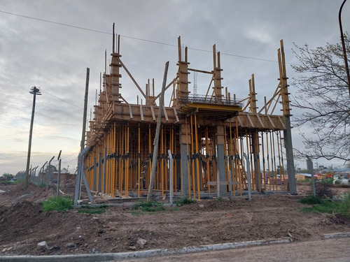 Colocación De Membrana Techista Y Albañileria En General.