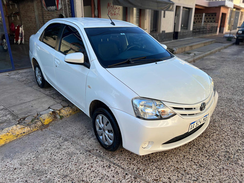 Toyota Etios 1.5 Sedan Xs