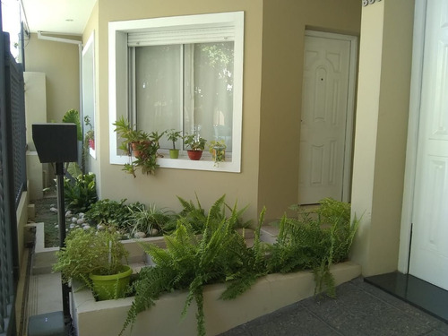 Imagen 1 de 28 de Casa En Venta De 2 Dormitorios C/ Cochera En Ramos Mejía