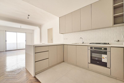 Excelente 4 Ambientes - Recoleta - Plaza Vicente Lopez - Remodelado - Luminoso