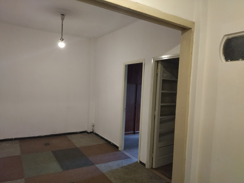 Imagen 21 de 25 de Vendo Apartamento Centro A Pasos De Plaza Independencia