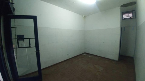 Imagen 3 de 5 de Venta - Parque San Martín - Local Comercial - Us$ 37.000