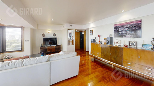 Piso En Venta Con Vista Panoramica, Ubicado En La Exclusiva Diagonal Pueyrredon.