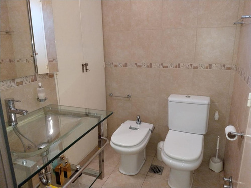 Imagen 8 de 13 de Ph En Planta Alta, 3 Dormitorios, Baño Y Toilette, Cochera