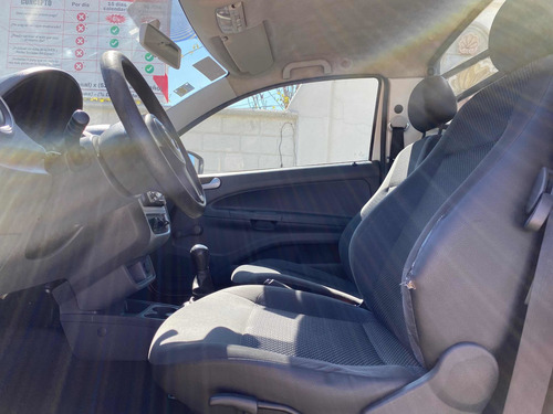 Imagen 9 de 15 de Volkswagen Saveiro 1.6 Starline Ac Mt 2016