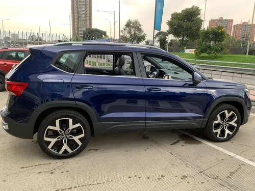 Volkswagen Taos HIGHLINE AUTOMATICO