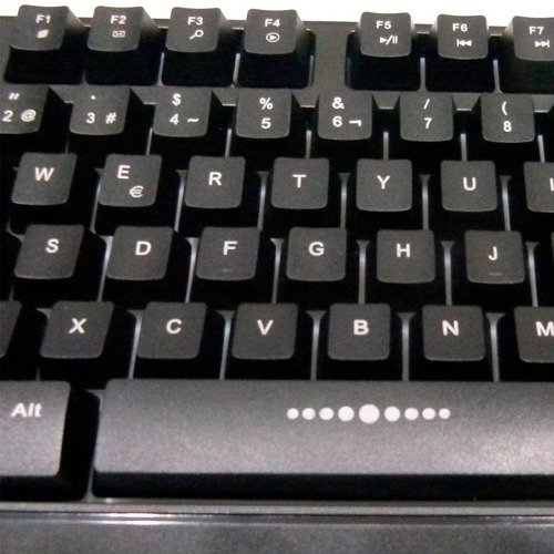 Teclado Gamer Retroiluminado Stormer Nkb-5020 Noga Original