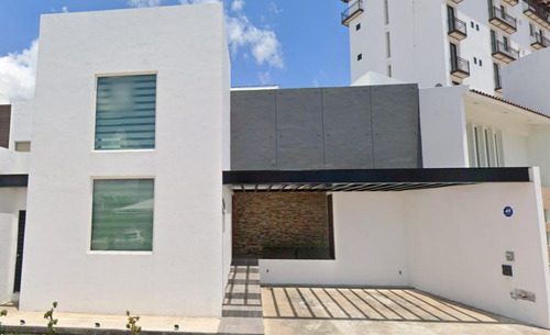 Venta De Casa En Juriquilla Querétaro. Ia
