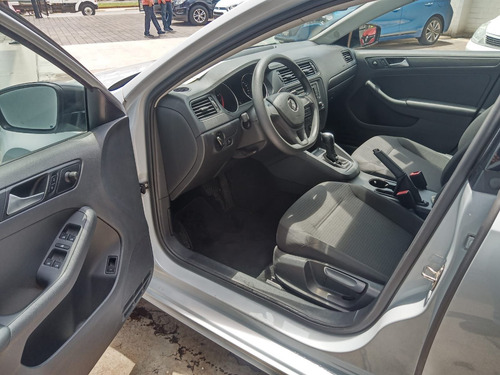 Imagen 6 de 14 de Volkswagen Jetta 2018 2.0 Tiptronic At