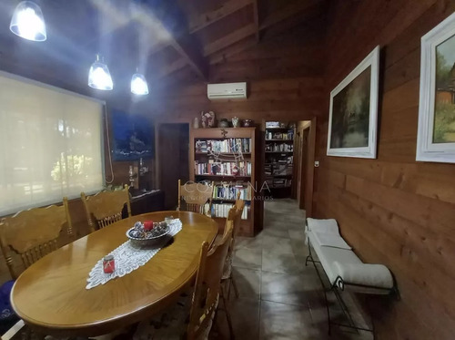Casa En Altos De Pinares - Muy Lindo Entorno.