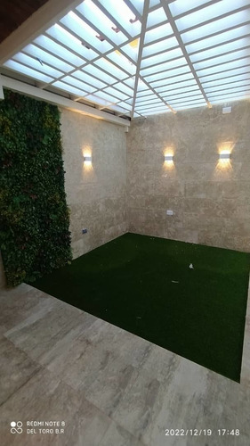 En Venta Town House Urb.araguama Country. Maracay Dt