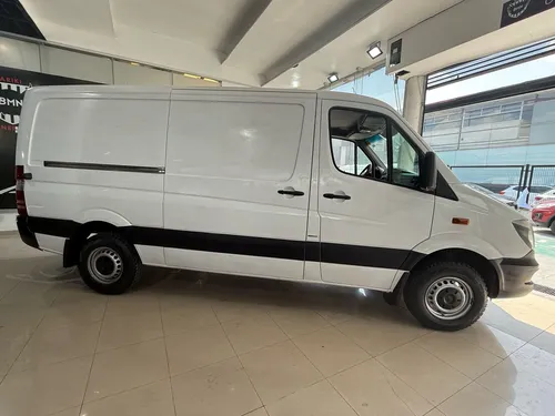 Mercedes-Benz Sprinter Cargo van larga