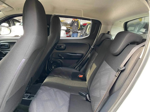 Imagen 9 de 25 de Mobi Like 1.0 Tomo Usado Volkswagen Polo Gol Trend Fox Ka #-