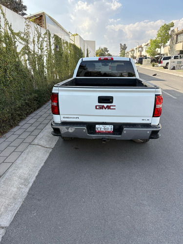 GMC Sierra 5.4 Cabina Regular Sle 4x4 At