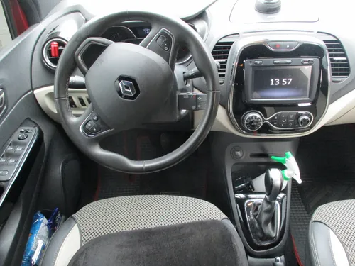 Renault Captur INTENS 4X2 2000CC AT AA