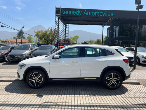 Mercedes-Benz Gla 200 1.3 GLA 200 DCT Auto