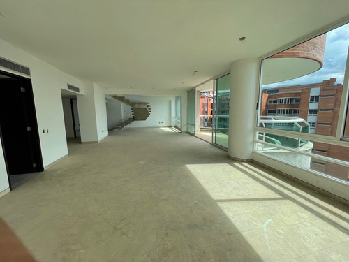 Imagen 5 de 10 de Vendo Ph 318 M2 + 318 M2 De Terraza En Urb. Mirador De Los Campitos