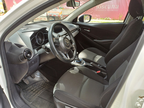 Mazda 2 1.5 gran turing mecanico