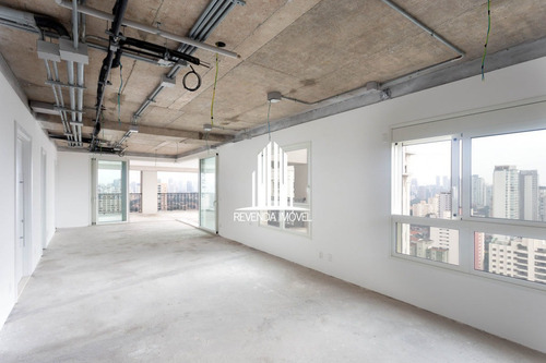 Imagem 4 de 15 de Apartamento Com 4 Dormitórios No Itaim - Bc3705