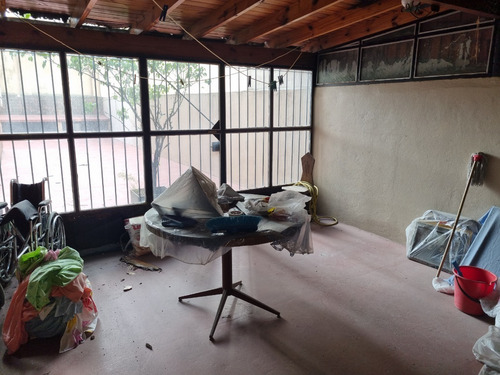 Imagen 12 de 15 de Departamento 3 Ambientes Con Gran Patio/ Ramos Mejía/ Céntrico