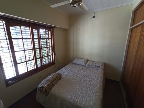Casa En Venta En Castelar Sur