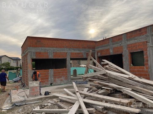 Imagen 9 de 12 de Venta - Casa En Construcción En Santa Elena - Bayugar Negocios Inmobiliarios
