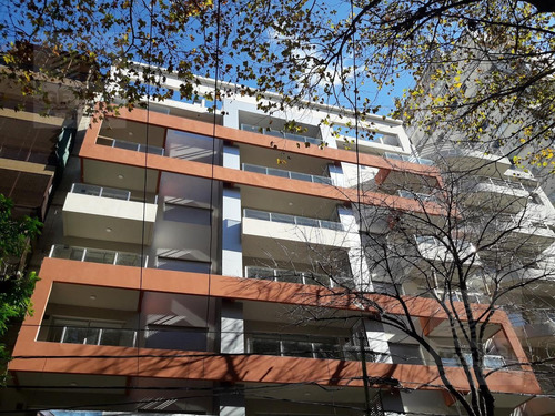 Imagen 2 de 8 de Amplio Local A Estrenar - Caballito