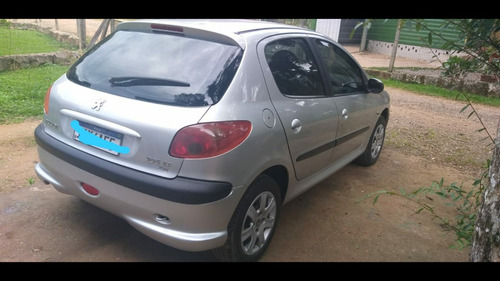 Peugeot 206 Hatch. Presence 1.4 8v (flex) 2008 - 05 Portas