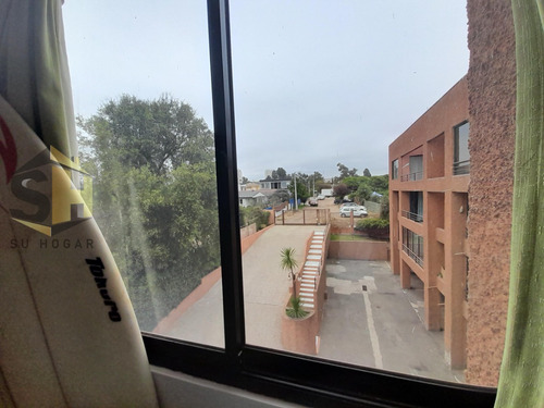 Se Vende Bonito Dpto A Metros De Playa Amarilla, Concón.