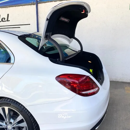 Mercedes-Benz C200 4 Sport 4p At
