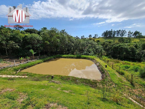 Linda Chácara Em Fase De Acabamento, Com 3 Dormitórios, Jardim, Piscina, Lago, Córrego, À Venda, 2000 M² Por R$ 580.000 - Zona Rural - Pinhalzinho/sp - Ch0850