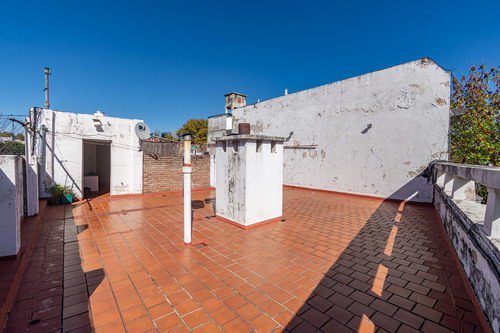 Ph - Venta - 2 Ambientes - Boedo - Expensas Bajas - Primer Piso - Terraza Uso Común