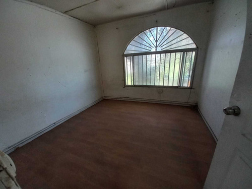 Hermoso Local Comercial (87818)
