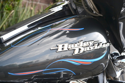 Imagen 5 de 15 de Vendo/cambio Harley Street Glide 1584 Con Accesorios 6 Vel.
