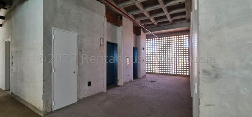 Venta De Edificio Empresarial En Boleita Norte