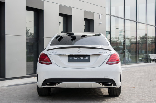 Imagen 7 de 15 de Mercedes Benz C400 4 Matic