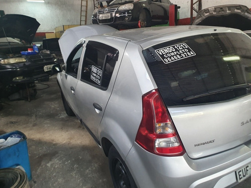 Renault Sandero 2013 1.0 16v Expression Hi-flex 5p