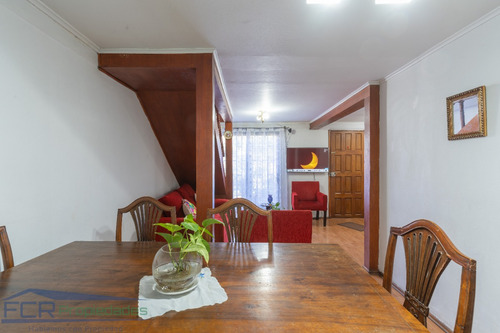Excelente Casa 3 D 1 B Con Local Comercial Y Estacionamiento