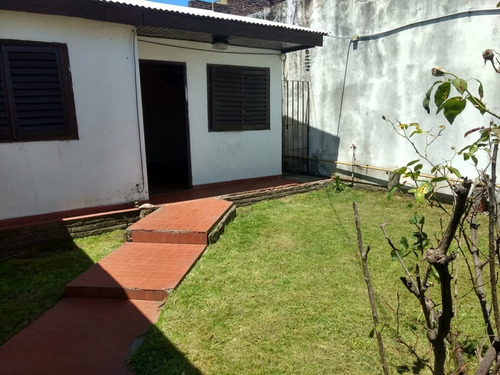 Imagen 3 de 11 de Casa Tipo Ph De Tres Amb