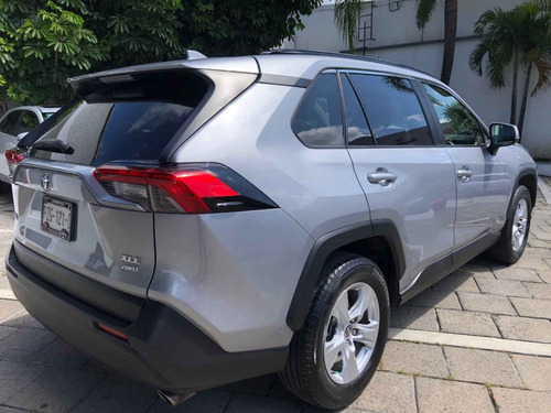 Imagen 3 de 9 de Toyota Rav4 2020 5p 2.5 Xle Awd At
