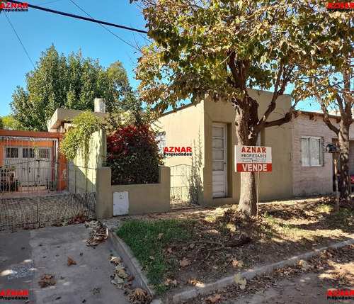 Casa De 4 Ambientes Y 2 Dormitorios (1906)