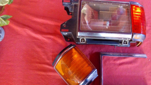 Faro  Delantero De Ford Bronco Lado Derecho ( Rh) 