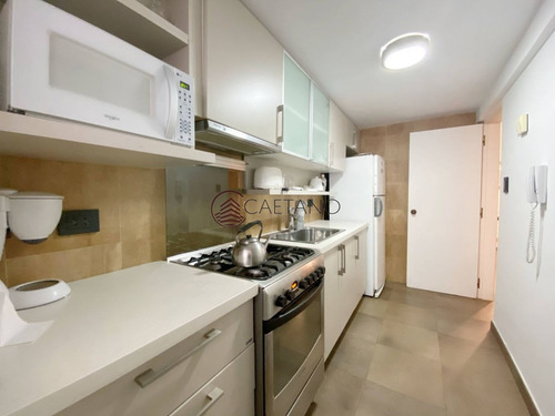 Imagen 12 de 30 de Venta De Apartamento 2 Dormitorios En Playa Mansa, Punta Del Este. - Punta Del Este Mansa