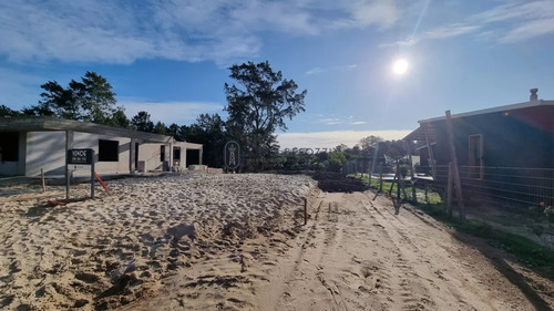 Venta De Terreno En Punta Colorada, Piriapolis - Superficie De 1.023m